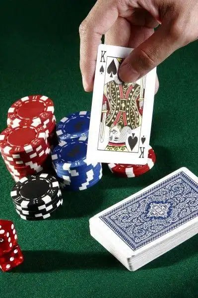 Mekanisme kartu kilat dan tabel pembayaran Lightning Baccarat